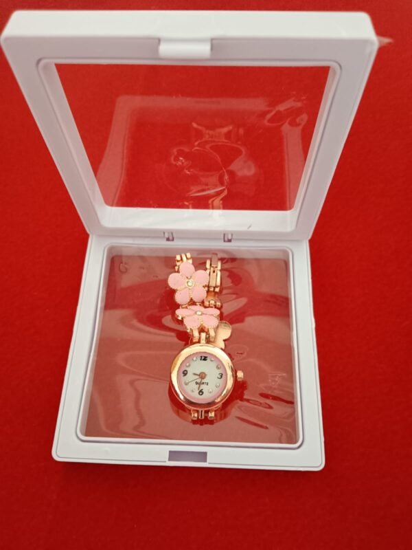 New Trending Women Watches Gift Set (Festival)